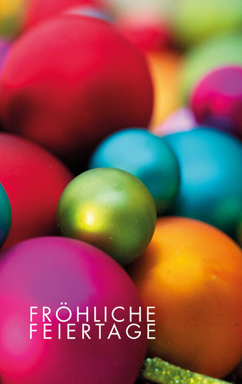 Weihnachtskarte: Viele bunte Kugeln